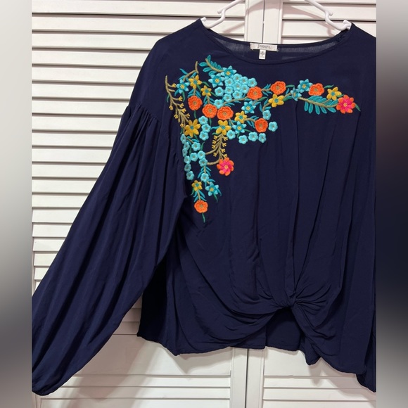 JodiFl Blouse Blue Small Embroidery Floral Rayon Chest 21” Length 24” - Picture 2 of 7